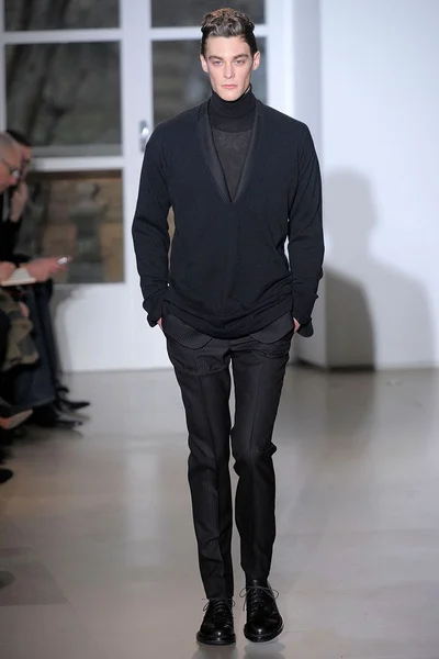 Look 17